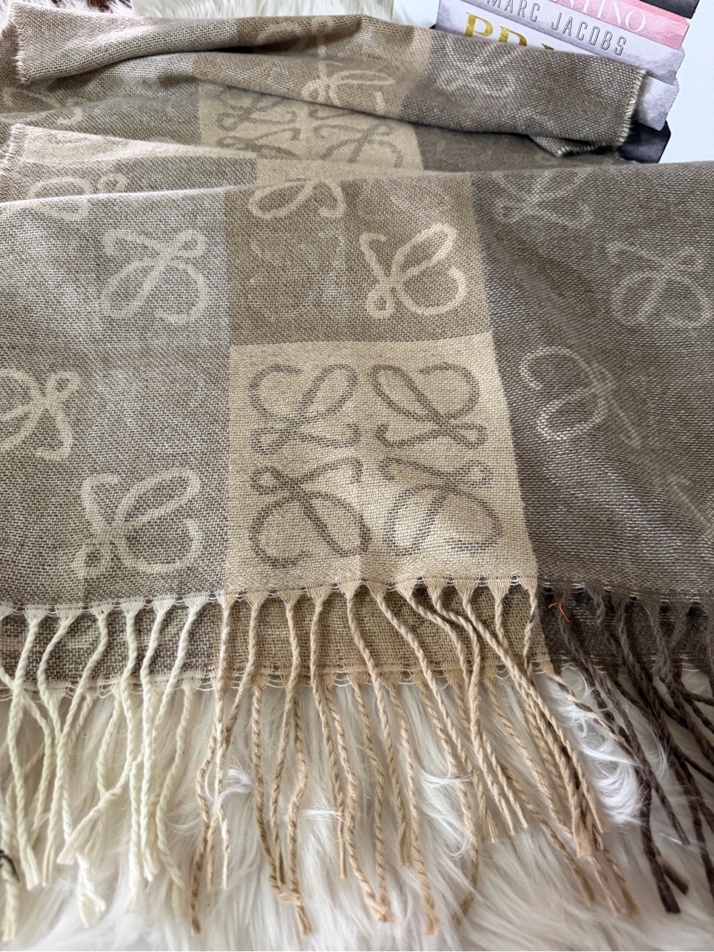 Loewe Beige Two-Tone Logo Cashmere Throw/Shawl Scarf. - Picture 13 of 16